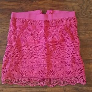 Textured pencil skirt